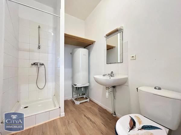 Appartement à louer 2 pièces 32.58m² Niort (79000)