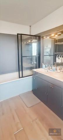 Vente                                                      Maison
                        
                     7 pièces                      117 m2                     à Bondoufle