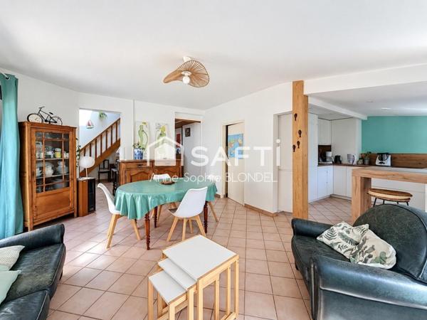 BEGLES Double Echoppe de 144m2 avec jardin, garage et studio indépendant