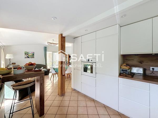 BEGLES Double Echoppe de 144m2 avec jardin, garage et studio indépendant