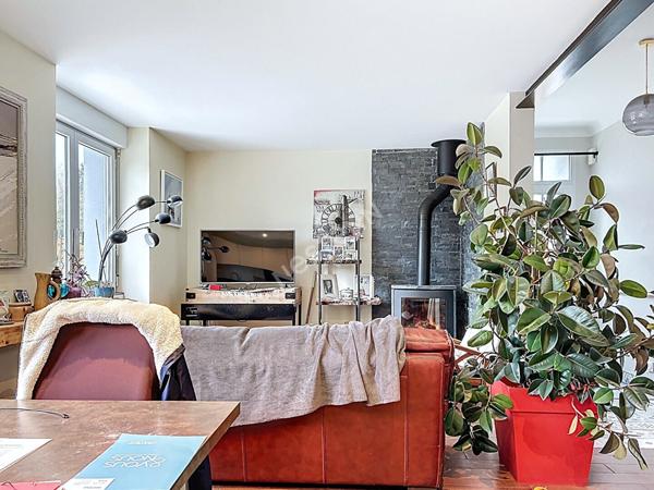 Maison Trégourez, 2 chambres possibilité de troisième, piscine chauffée, garage et atelier