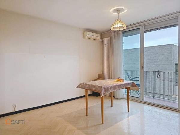 Centre ville proche polygone appartement avec garage et cave