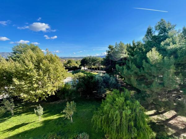 Chateau gombert (13013) Magnifique T3 avec grande terrasse de 32m²