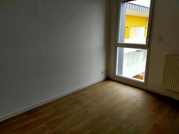 THEIX – Appartement T3 avec 2 parkings