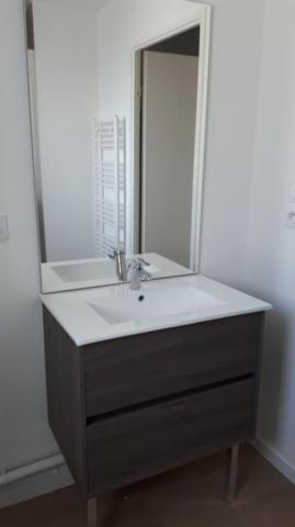 THEIX – Appartement T3 avec 2 parkings