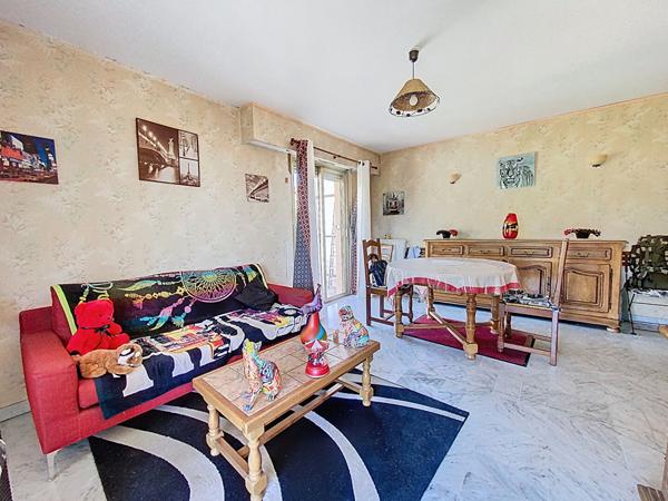 Saint Laurent Du Var 2/3 pièce(s) dernier étage