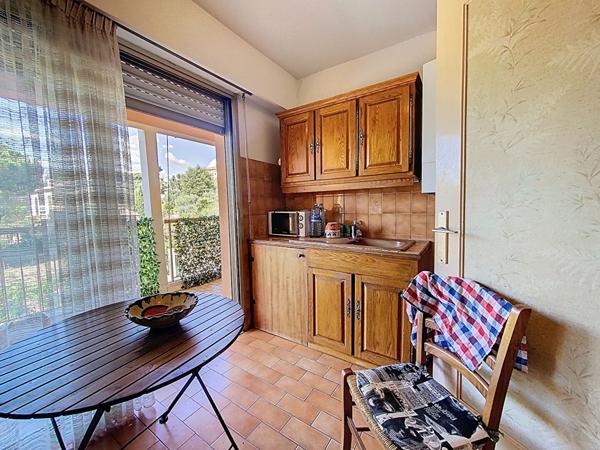 Saint Laurent Du Var 2/3 pièce(s) dernier étage