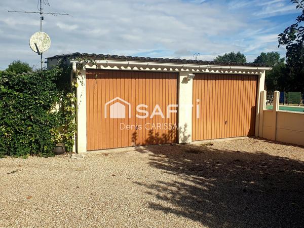 Périgourdine 5 pièces + piscine + garage double + carport
