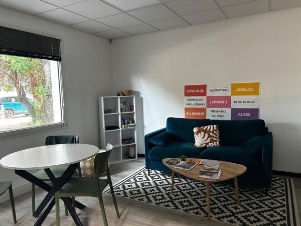 Immeuble de bureaux de 870 m² en location à Mérignac proche aéroport et tramway