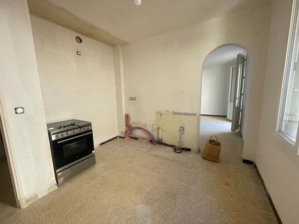 Charmant Appartement de 3 Pièces à Caumont-sur-Durance