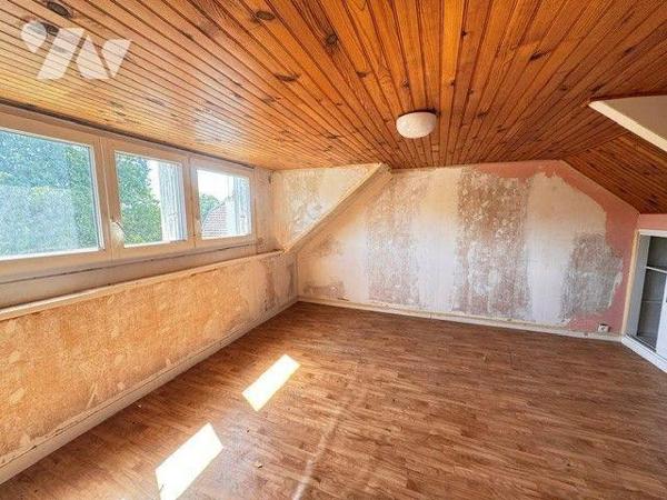 A vendre maison avec jardinet à QUIMPERLE (29)

Dans un quartier calme et recherché, à proxim...