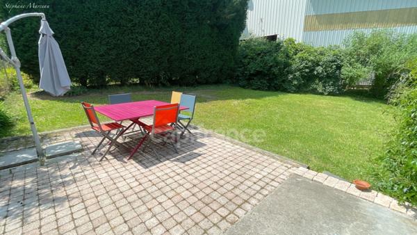 SAVOIE (73), à vendre vallée de La Maurienne, maison atypique (ancienne usine), P12 de 450m², terrain 3500m², Gîte