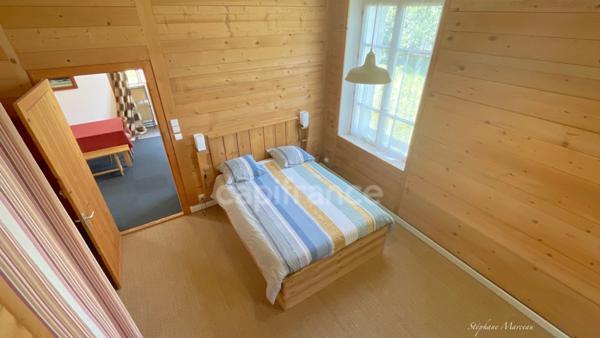 SAVOIE (73), à vendre vallée de La Maurienne, maison atypique (ancienne usine), P12 de 450m², terrain 3500m², Gîte