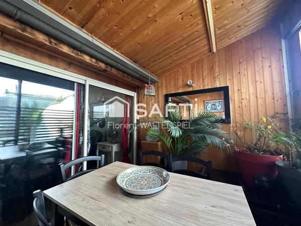 Un véritable cocon au calme, à deux pas de la place Stalingrad : luminosité, charme et tranquillité réunis.