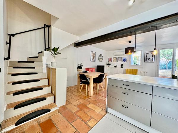 Secteur Saint Julien 13012, maison de type 3 avec jardin à la vente