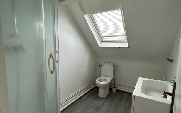 Appartement à louer    1 pièce • 29,78 m2 Joué-lès-Tours