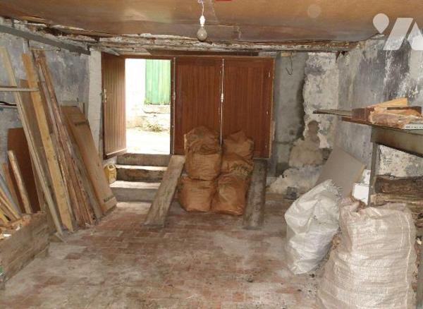 A BOUSSAC (23) CREUSE, A vendre maison ancienne en pierres de granit dans le quartier historiqu...