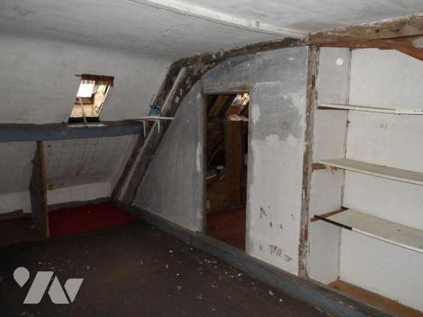 A BOUSSAC (23) CREUSE, A vendre maison ancienne en pierres de granit dans le quartier historiqu...