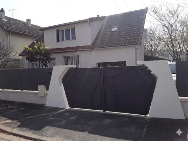 A vendre - Jolie Maison de 5 pièce(s)  de 114m2+ un appartement 2 pièce(s) de 32 m2 à Sevran (93)