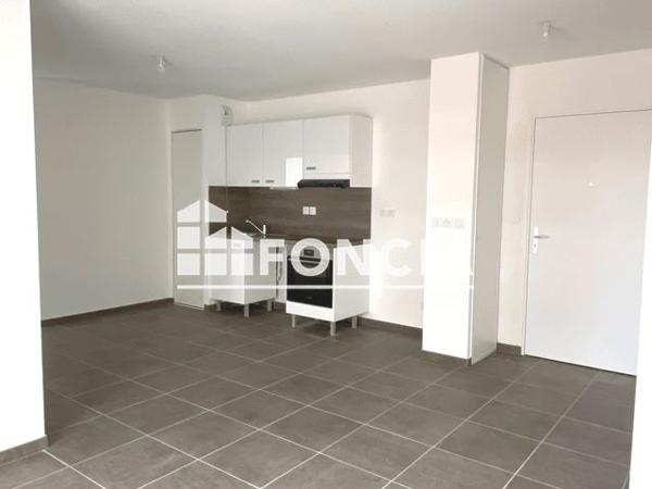 Location Appartement 3 pièces 55.57 m² - 479/509 RUE ERNEST RENAN Villefranche Sur Saone 69400