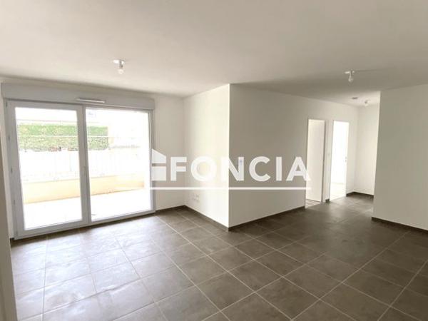 Location Appartement 3 pièces 55.57 m² - 479/509 RUE ERNEST RENAN Villefranche Sur Saone 69400