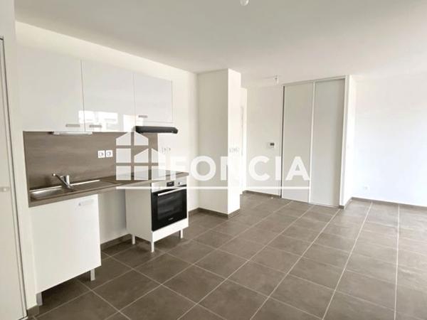 Location Appartement 3 pièces 55.57 m² - 479/509 RUE ERNEST RENAN Villefranche Sur Saone 69400