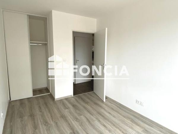 Location Appartement 3 pièces 55.57 m² - 479/509 RUE ERNEST RENAN Villefranche Sur Saone 69400