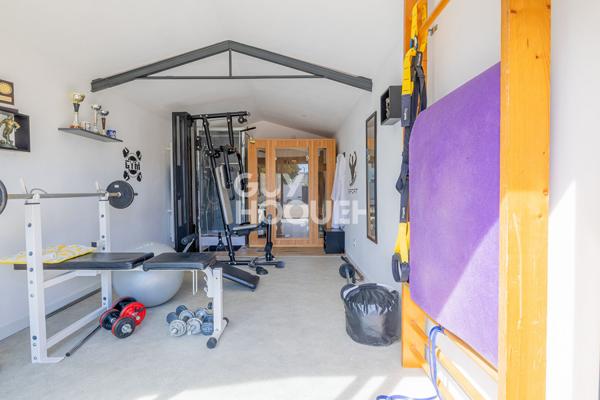 Maison Bourg En Bresse 5 pièce(s) 150 m2 piscine et salle de sport