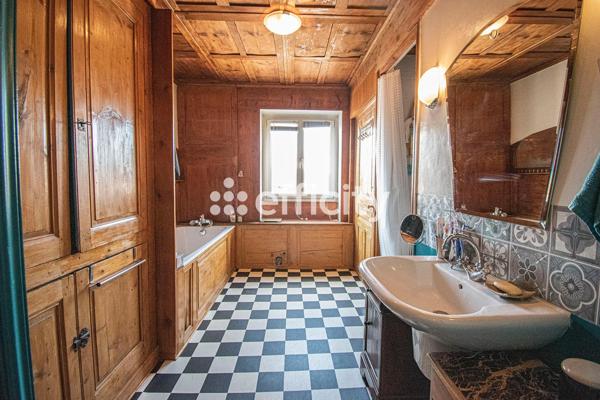 Appartement 5 pièces - 150 m² Exclusivité efficity