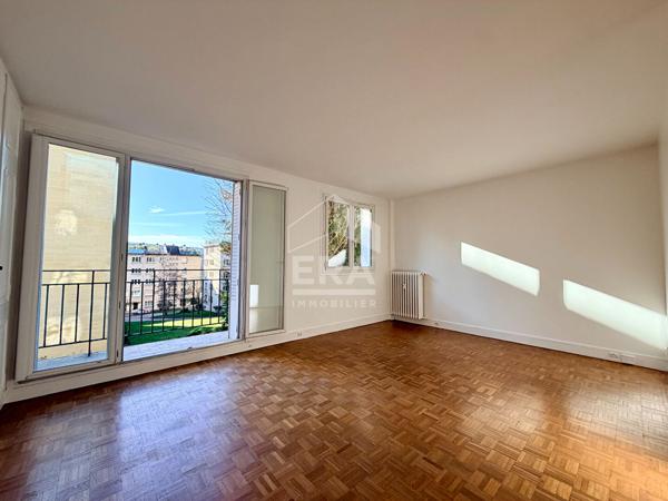 Sèvres Rive Droite - 2 pièces 50 m², balcon plein sud, à 5 min gare - Environnement verdoyant
