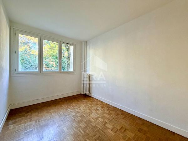 Sèvres Rive Droite - 2 pièces 50 m², balcon plein sud, à 5 min gare - Environnement verdoyant