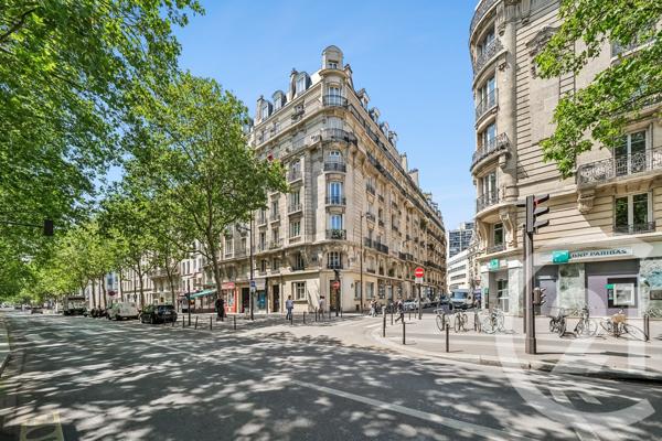 Appartement F2 à vendre  2 pièces - 40 m 2   PARIS  - 75019