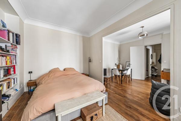 Appartement F2 à vendre  2 pièces - 40 m 2   PARIS  - 75019