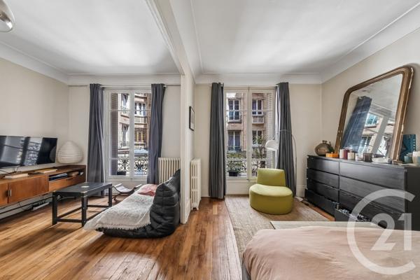Appartement F2 à vendre  2 pièces - 40 m 2   PARIS  - 75019