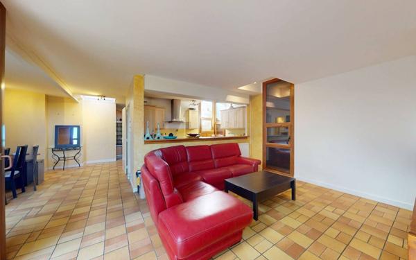 Maison à vendre    3 pièces • 87 m2 Roissy-en-Brie