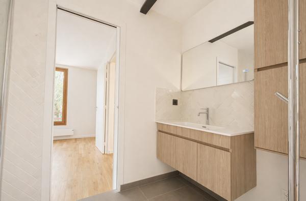Clamart (92140) Duplex avec jardin privatif – esprit maison – rénovation haut de gamme – Clamart