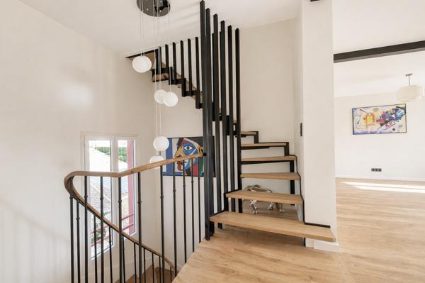 Clamart (92140) Duplex avec jardin privatif – esprit maison – rénovation haut de gamme – Clamart