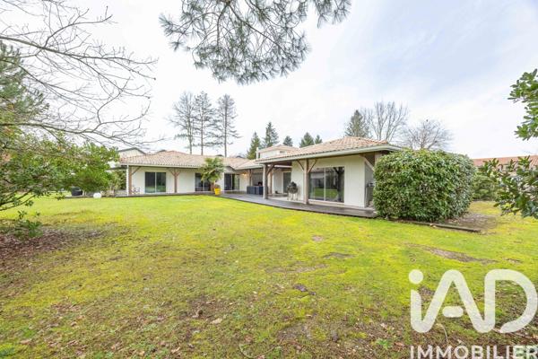 Maison à vendre 7 pièces 230 m² Blanquefort