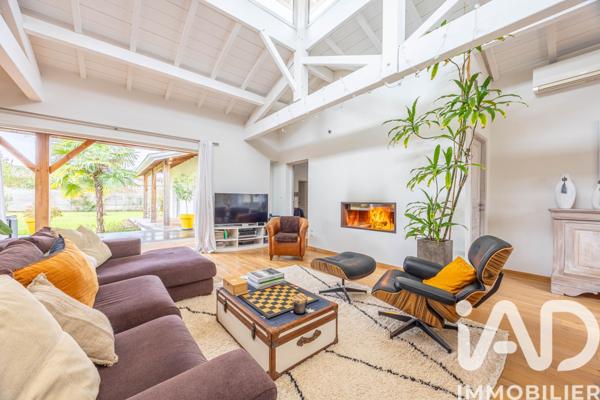 Maison à vendre 7 pièces 230 m² Blanquefort