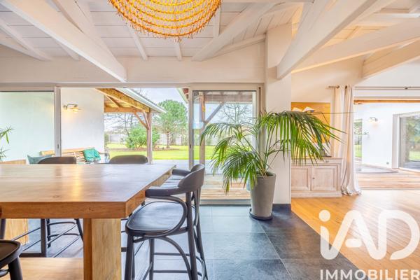 Maison à vendre 7 pièces 230 m² Blanquefort