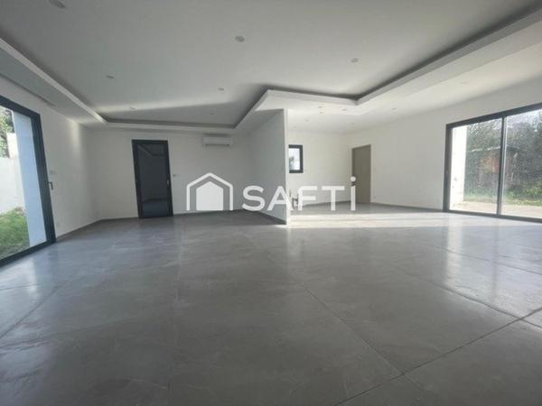 magnifique villa à Uchaud