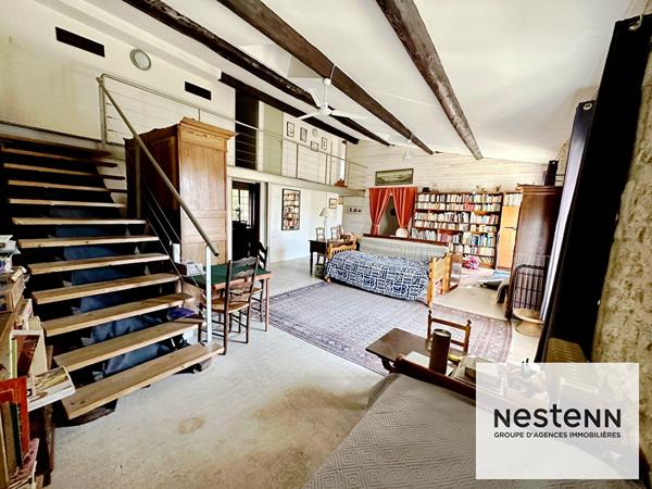 Lansargues , Batisse de 283 m² avec piscine et jardin sans vis a vis.