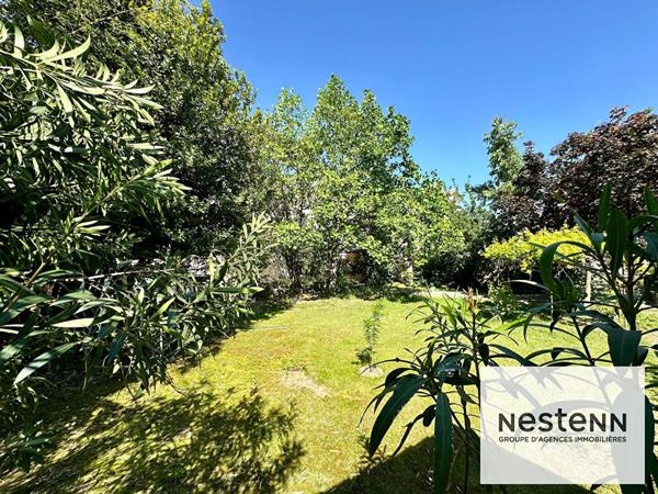 Lansargues , Batisse de 283 m² avec piscine et jardin sans vis a vis.