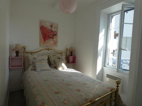 A CANCALE ! Maison en pierre en excellent état, 6 pièces, 5 chambres !