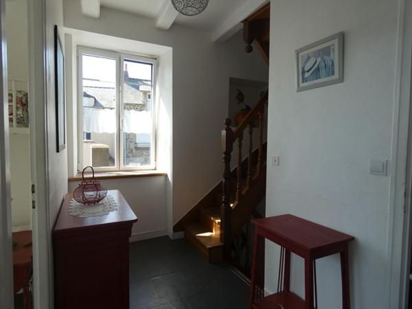 A CANCALE ! Maison en pierre en excellent état, 6 pièces, 5 chambres !