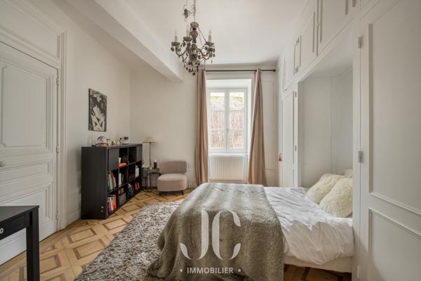 APPARTEMENT PRESTIGE AVEC JARDIN