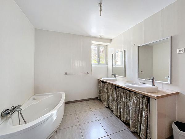 Belle Maison Portes Les Valence 6 pièce(s) 200 m2