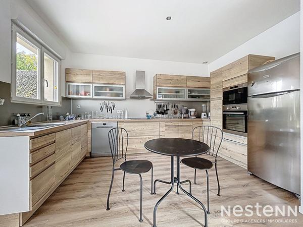 Maison à vendre à Saint Barthélemy d'Anjou - 3 chambres, piscine et garage !