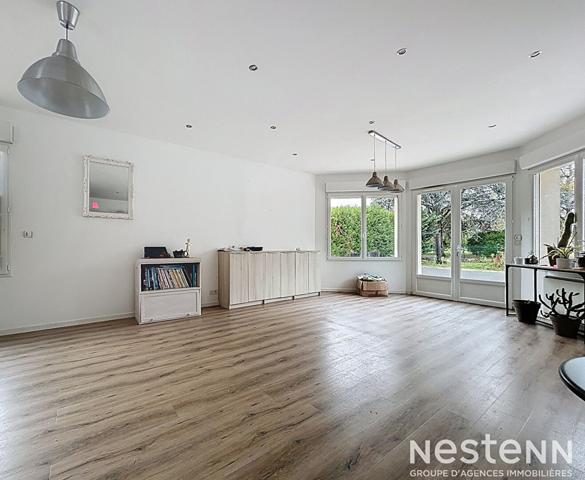 Maison à vendre à Saint Barthélemy d'Anjou - 3 chambres, piscine et garage !