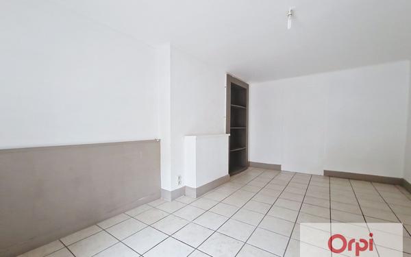 Appartement à louer    3 pièces • 82,34 m2 Montluçon